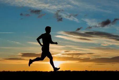 70后的我们活得真不容易啊,70后的我们确实过得不容易