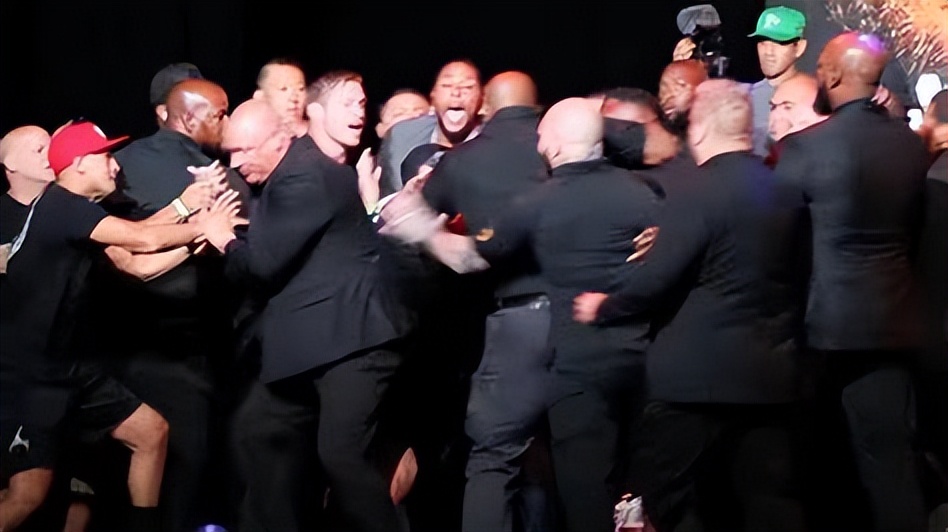 阿特拉斯：不要小看内特·迪亚兹，他会尝试用重拳击倒杰克·保罗