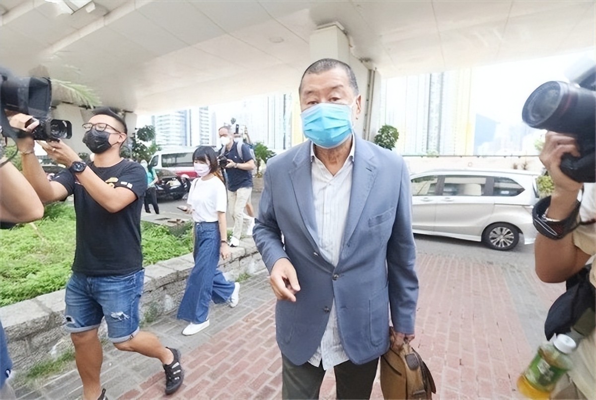 民族败类还敢祸国殃民？港独大佬曾遭晴天霹雳，苦苦哀求给条活路