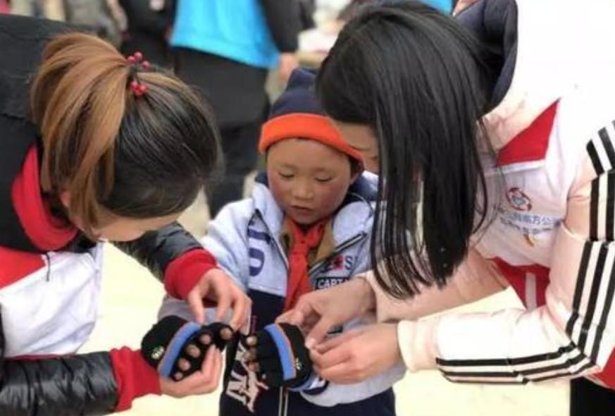 3岁被冻的孩子现在怎么样了,小男孩被冰冻三百年