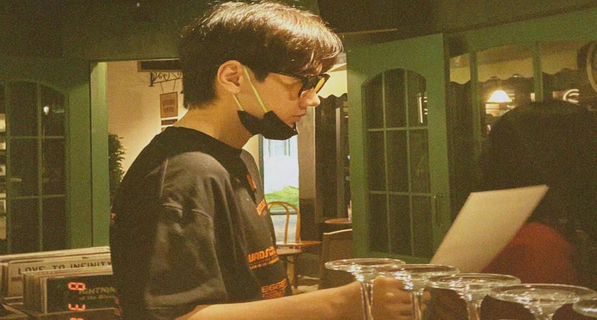 许嵩哪首歌里是命中注定,许嵩翻唱宿命