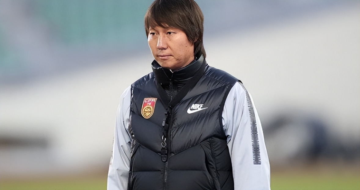 国足蛀虫李铁:罪行不止敛财上亿,戴罪立功曝光足坛背后*b大**oss