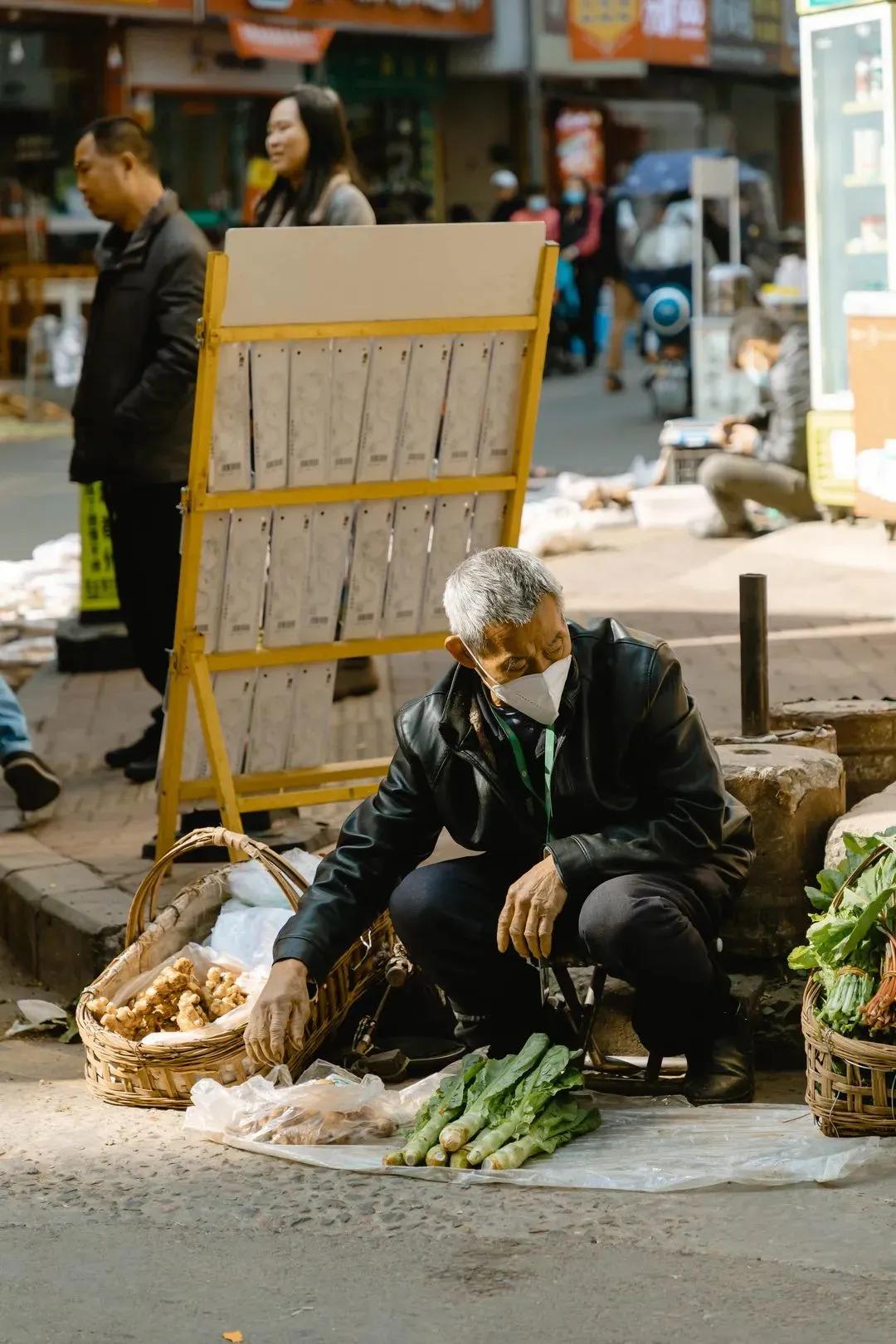 成都伏龙小区伏龙一街,土味城中村