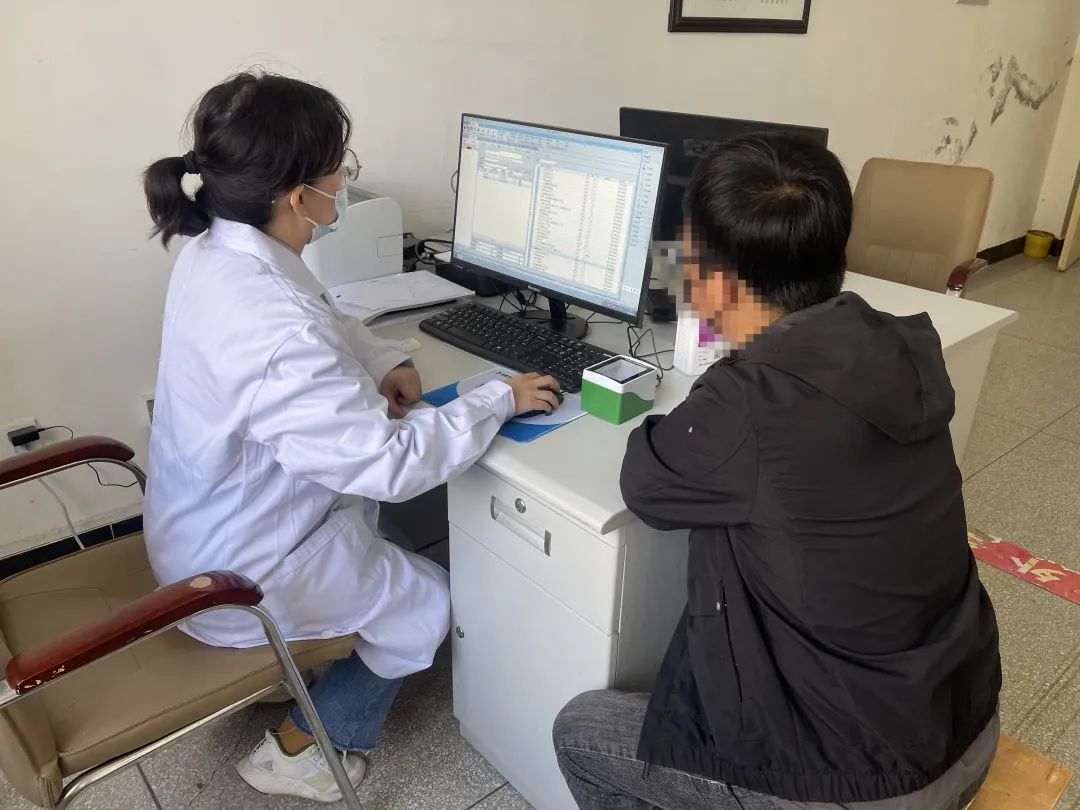 【2022支农报道19】甘肃宝石花医院支农帮扶队在漳县人民医院开展第五届“中国*疮痤**周”义诊活动