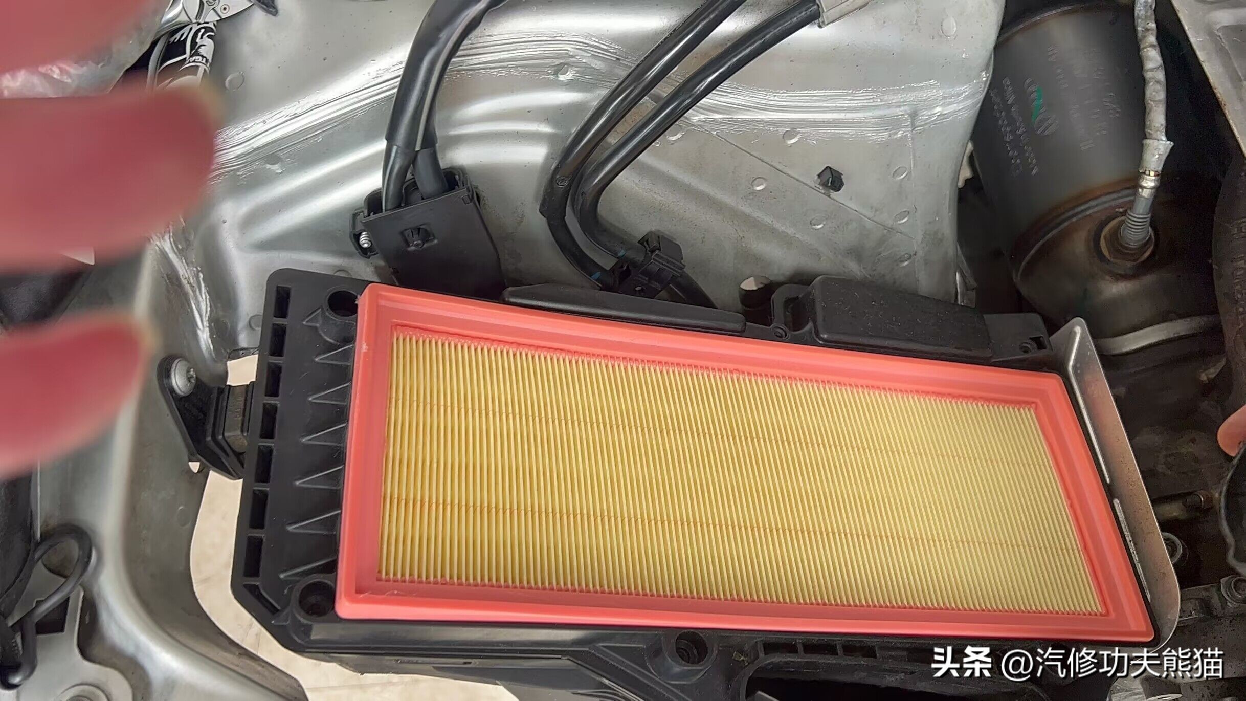 奥迪A4L烧机油！*草烟**公司是让你们烧*草烟**烧钱，我们让你不烧机油