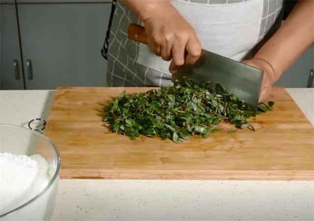 干马齿苋加蜂蜜泡水喝有什么作用,马齿苋和金银花一起泡水喝的功效