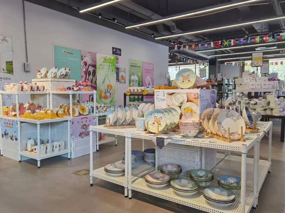 促销力度空前强大,物美价廉优惠活动正在进行中