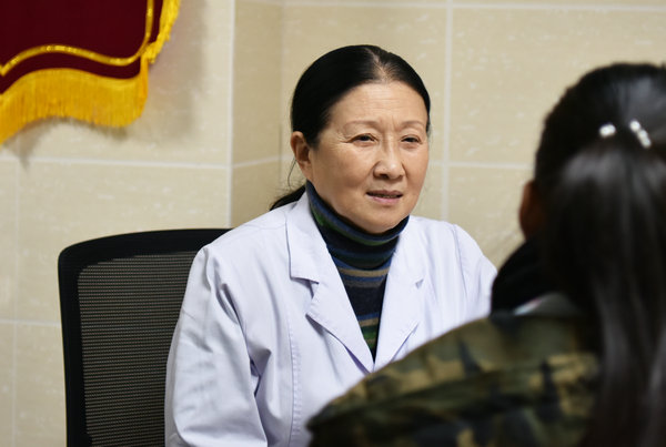 用一条吊带战胜一整年时光,一根带子改善漏尿