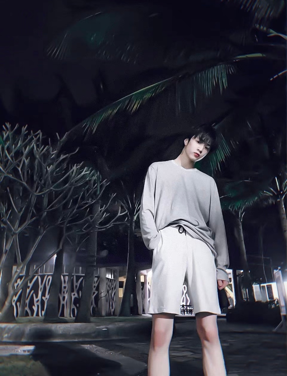 男生推荐短袖短裤穿搭方案,夏日短裤男生穿搭视频