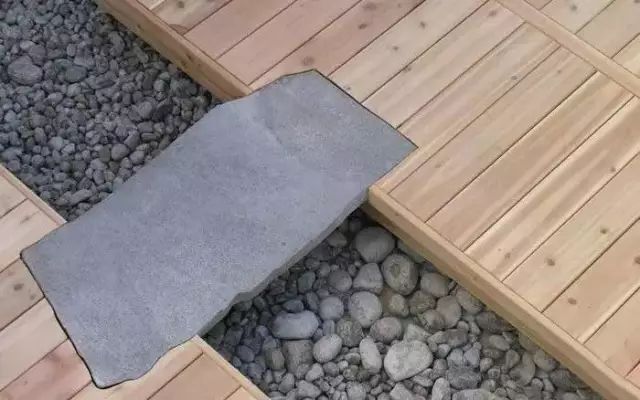 大山里捡回来的石头,大山里的石头块