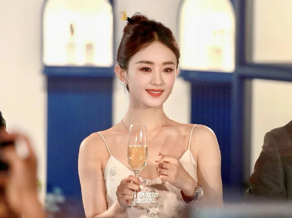 赵丽颖天生丽质十分可爱迷人,赵丽颖肤白清纯照