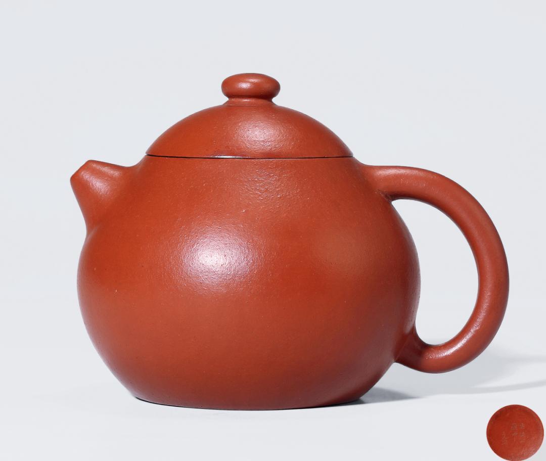 乾隆真品大紫砂壶拍卖价格多少,康熙御制紫砂壶拍卖多少钱一枚呢