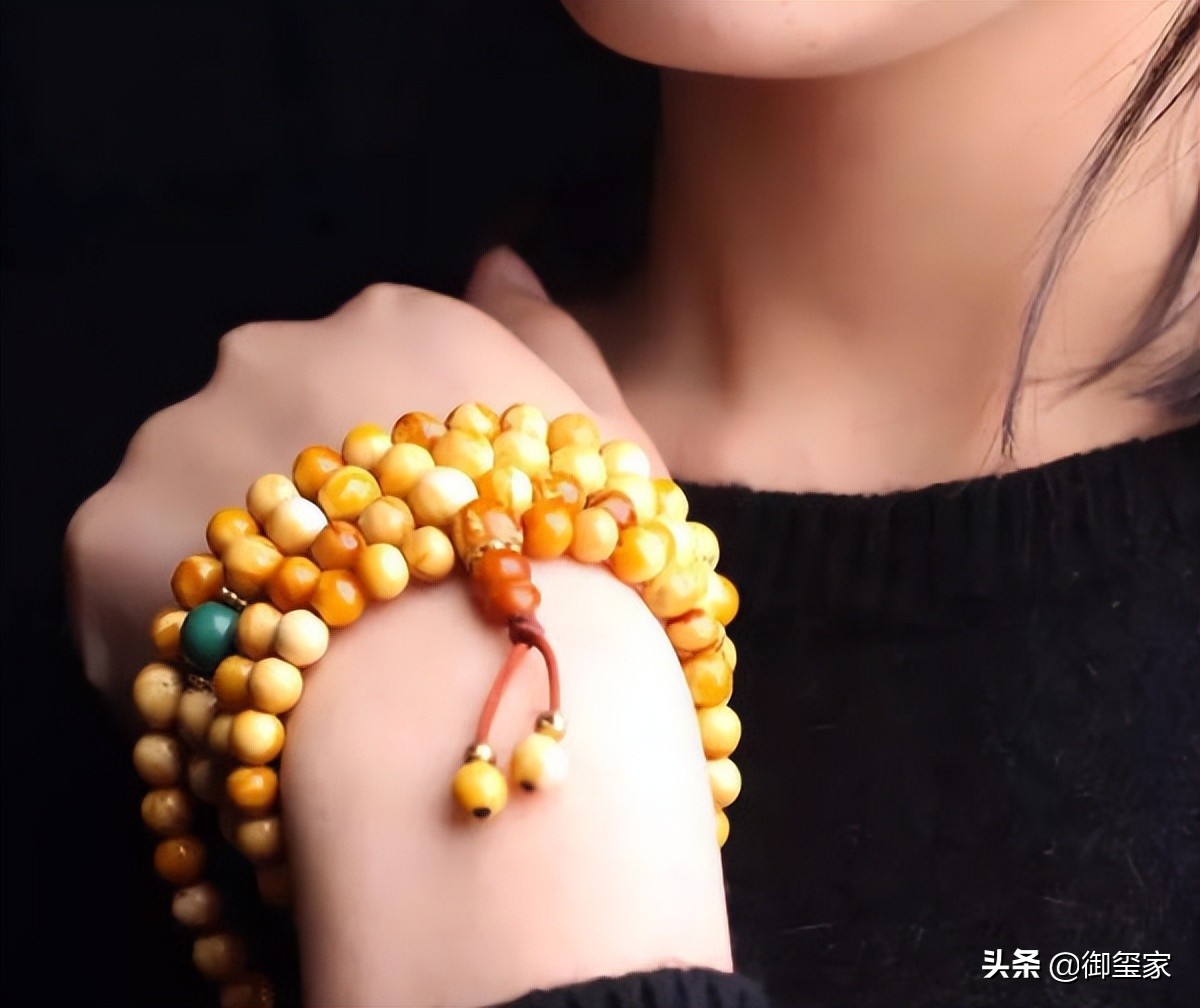 辨别蜜蜡真假的最好方法,蜜蜡怎么辨别真假打火机