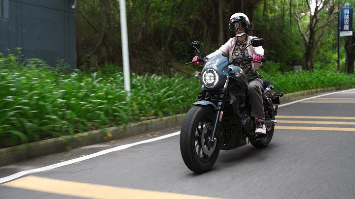 香帅苍云500max对比cm500,香帅苍云500max对比黑武士cm550