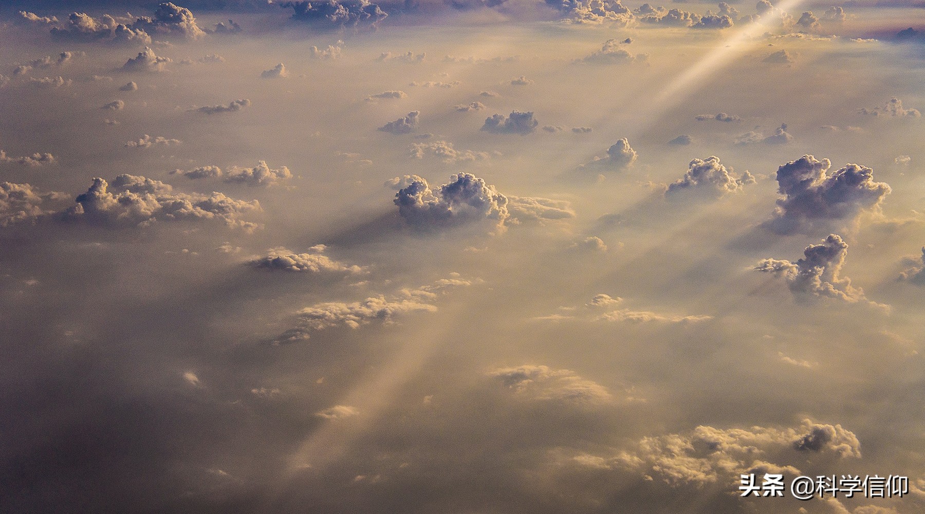 宇宙中为什么那么多的氢和氦气,宇宙最开始只有氢元素