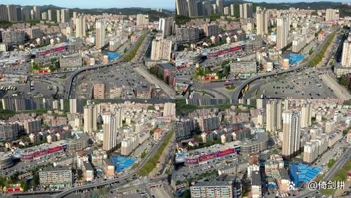 大连最繁华的步行街是哪个区,大连市以地名命名的路街