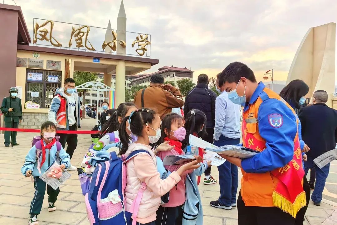 高铁爱路护路宣传视频,铁路爱路护路宣传视频昆明