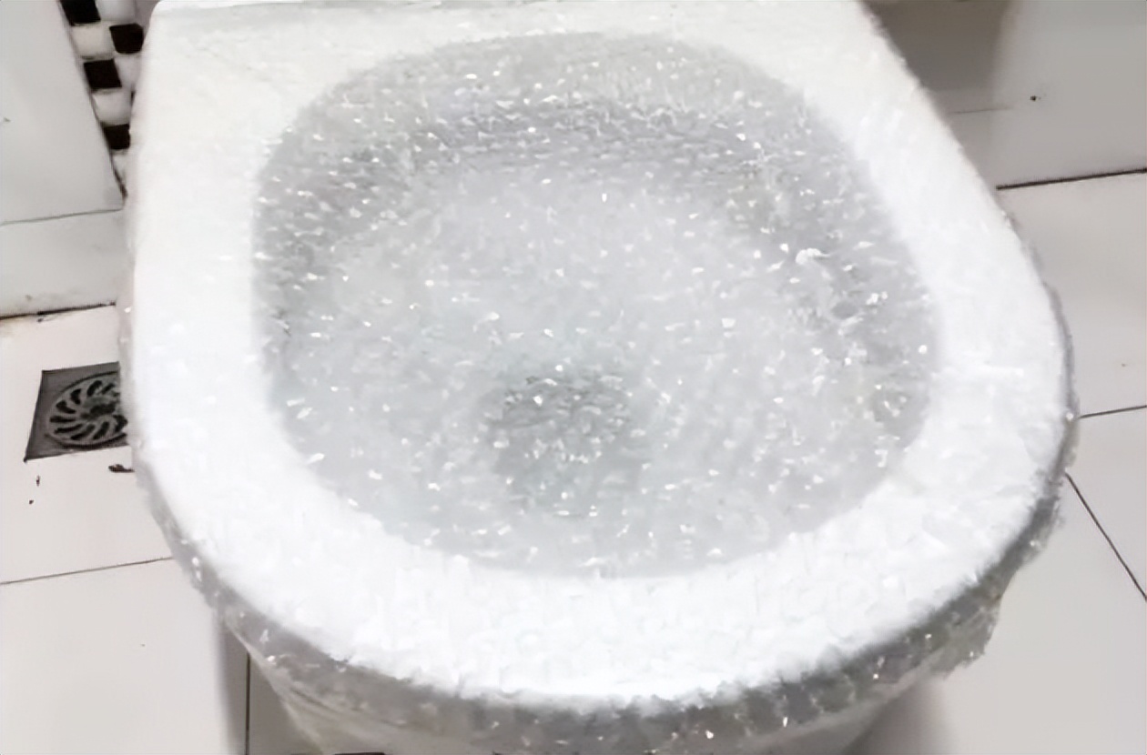 快递里的气泡垫可以放卫生间吗,快递气泡垫可以放厨房吗