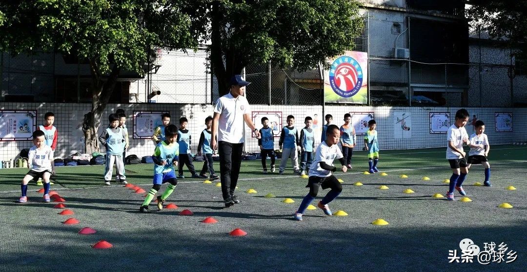 少年当自强足球,少年当自强篮球操