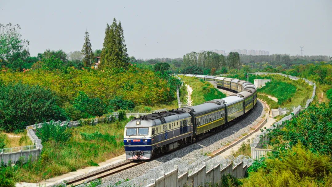 再见k歌翻唱,再见k歌伴奏