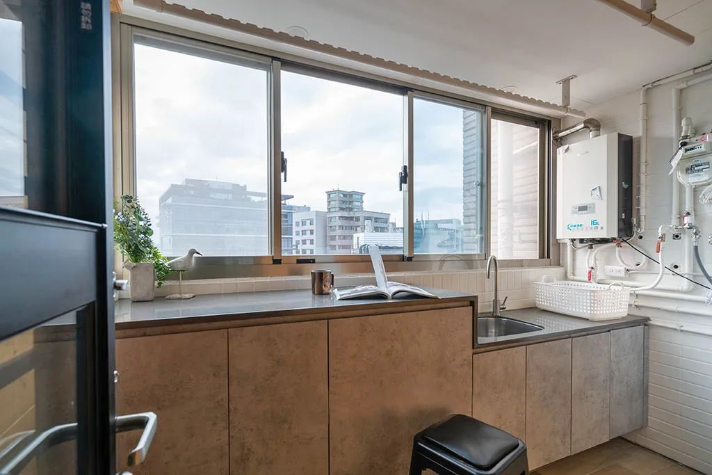 老房子全屋翻新简约风格,76平轻奢旧房翻新