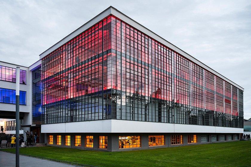 26岁中国留学生徒步登山失联,中国留学生德国夜跑遇害