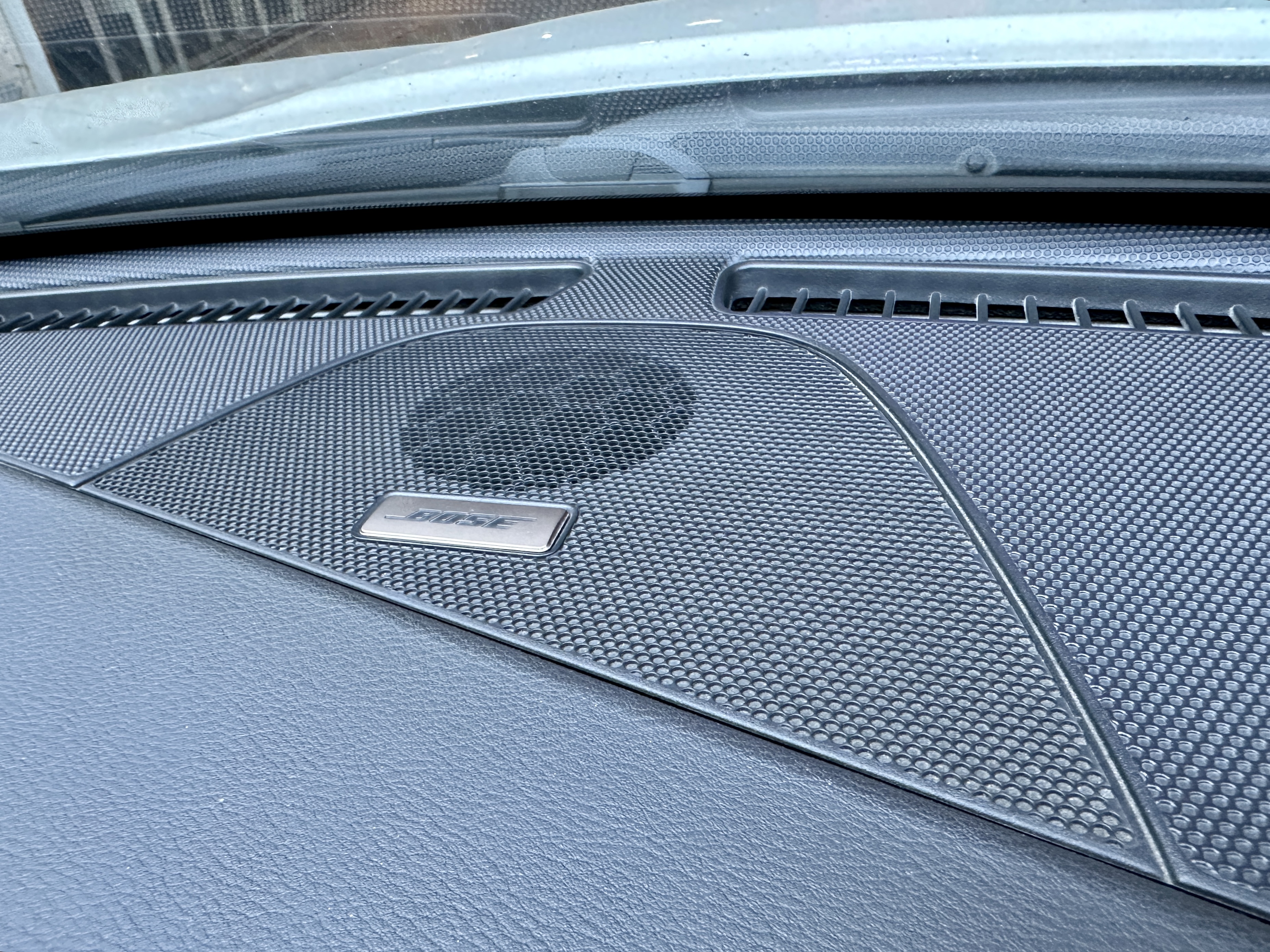 日产西玛是原车Bose升级洛克力量10.8DSP功放-云浮云星汽车音响