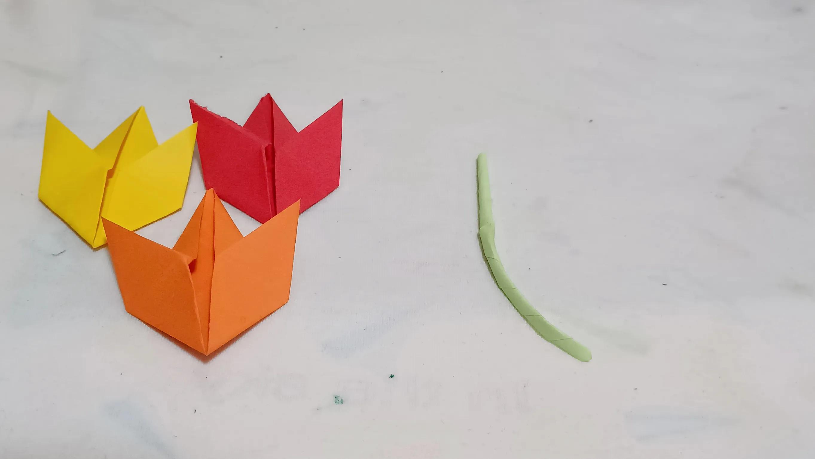 亲子手工折纸叶子,手工折纸幼儿园枫叶