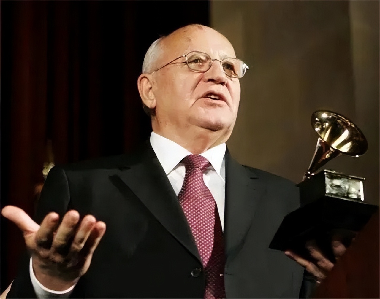 苏联解体对戈尔巴乔夫有何评价,苏联解体前对戈尔巴乔夫的评价