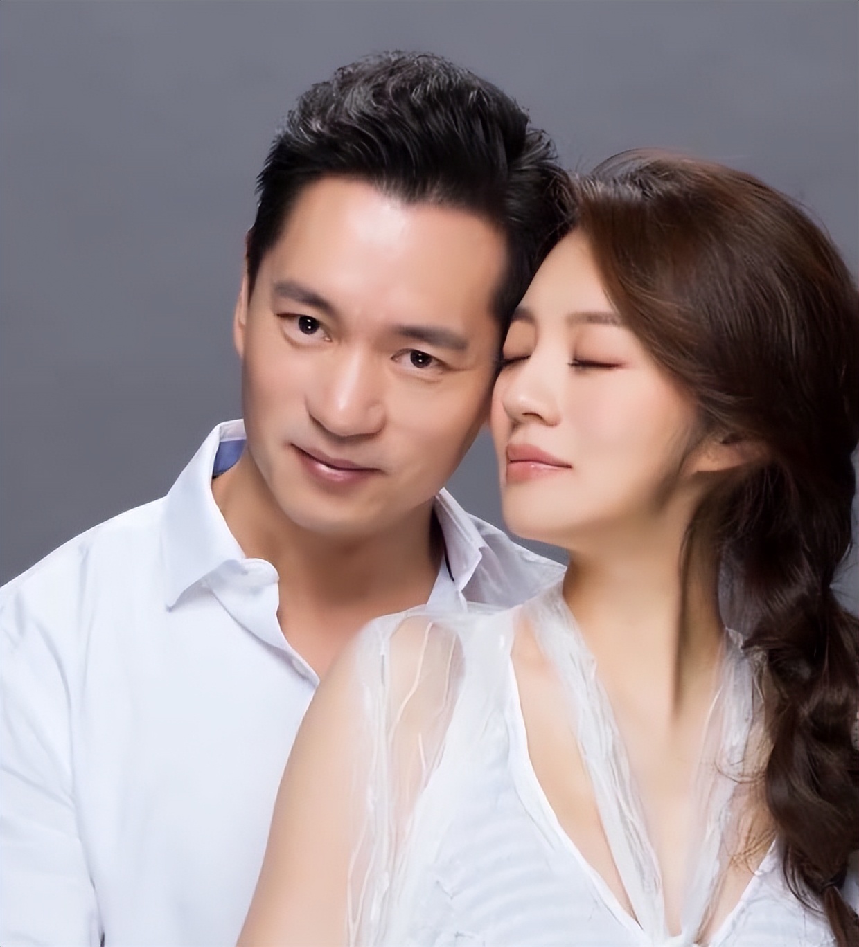 “安以轩老公”陈荣炼的毁灭史：百亿身家、美艳娇妻，都成浮云