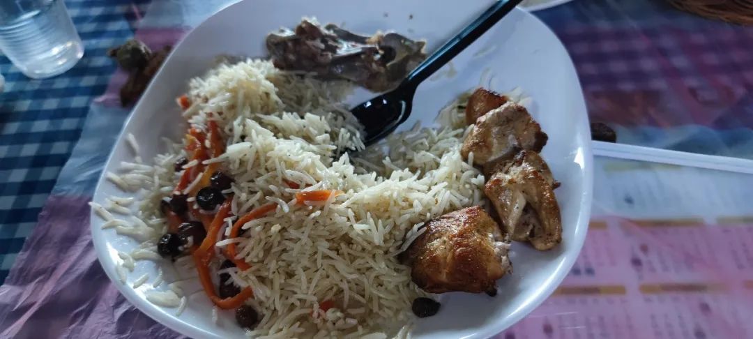 迪拜的富人区捡垃圾,迪拜可以捡垃圾吗