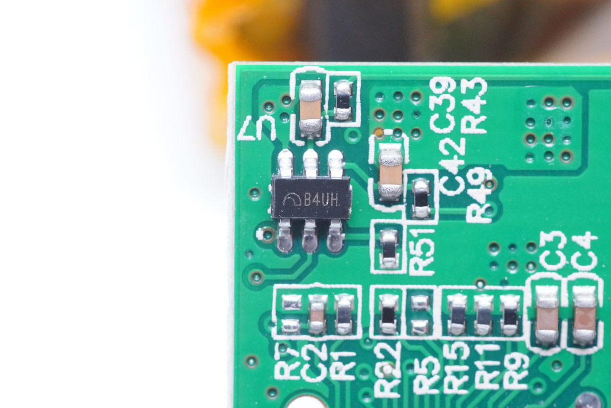 续航能力强的笔记本5000内,拆解羽博22.5瓦10000毫安充电宝