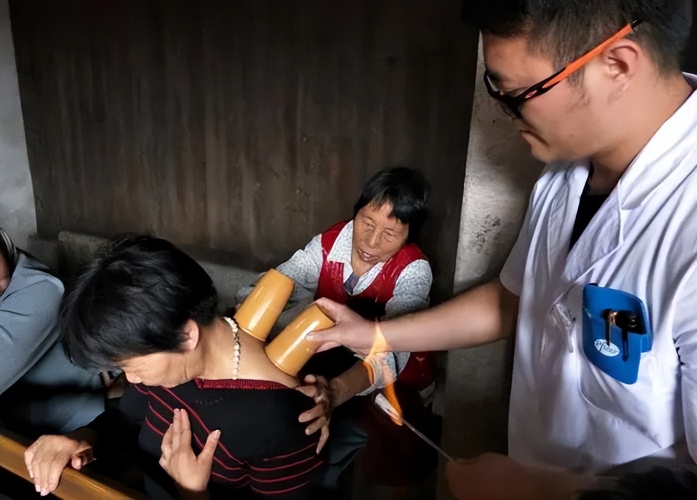 老人洗澡猝死警方提示,老人洗浴店泡澡猝死后续