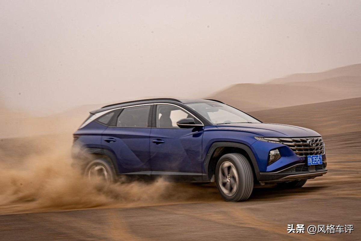 北京现代第5代途胜23款的驾驶感受 (北京现代途胜l8at精英版试驾)