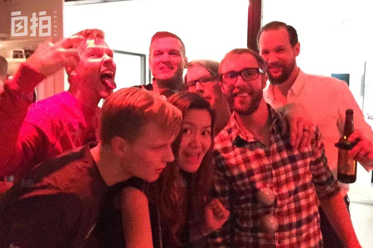 我，远嫁瑞典，没多久丈夫失业，我扛起家庭重担，从老师做到高管