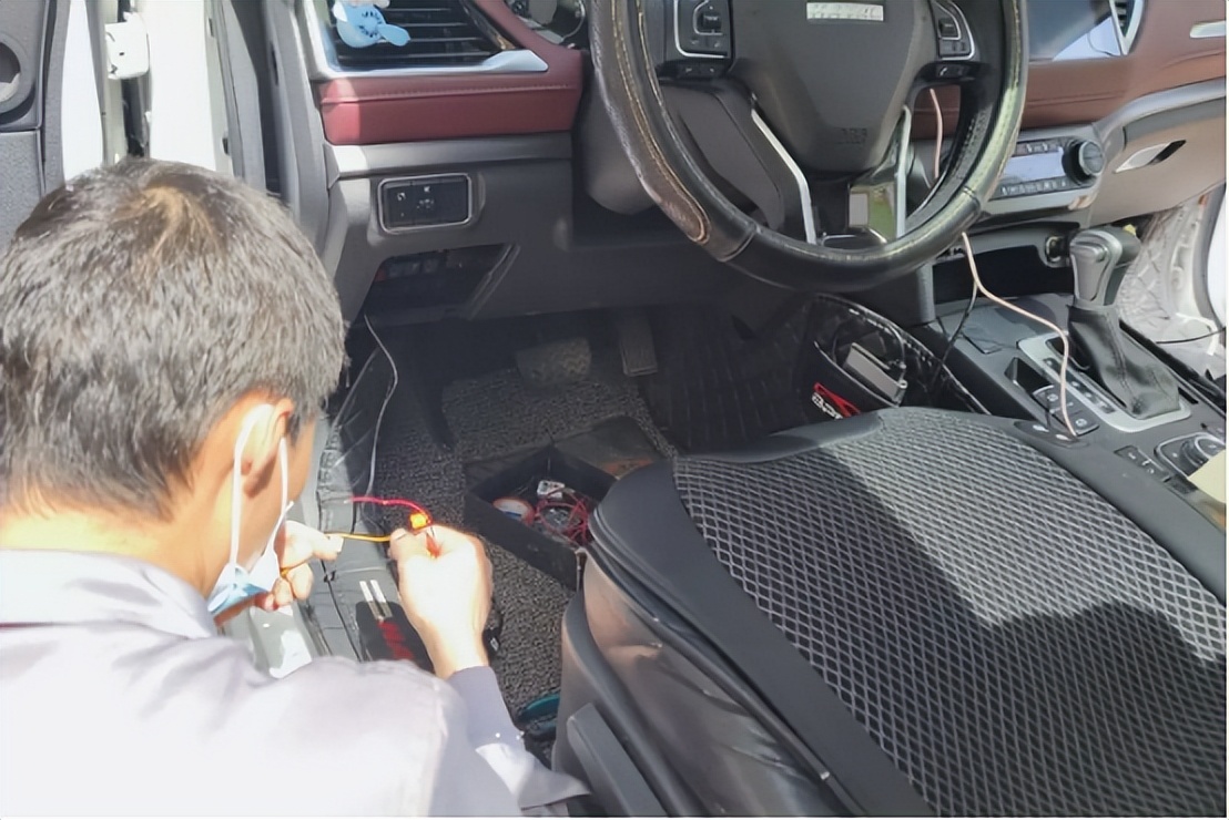 能4G联网的行车记录仪到底实不实用？70迈M500行车记录仪评测体验