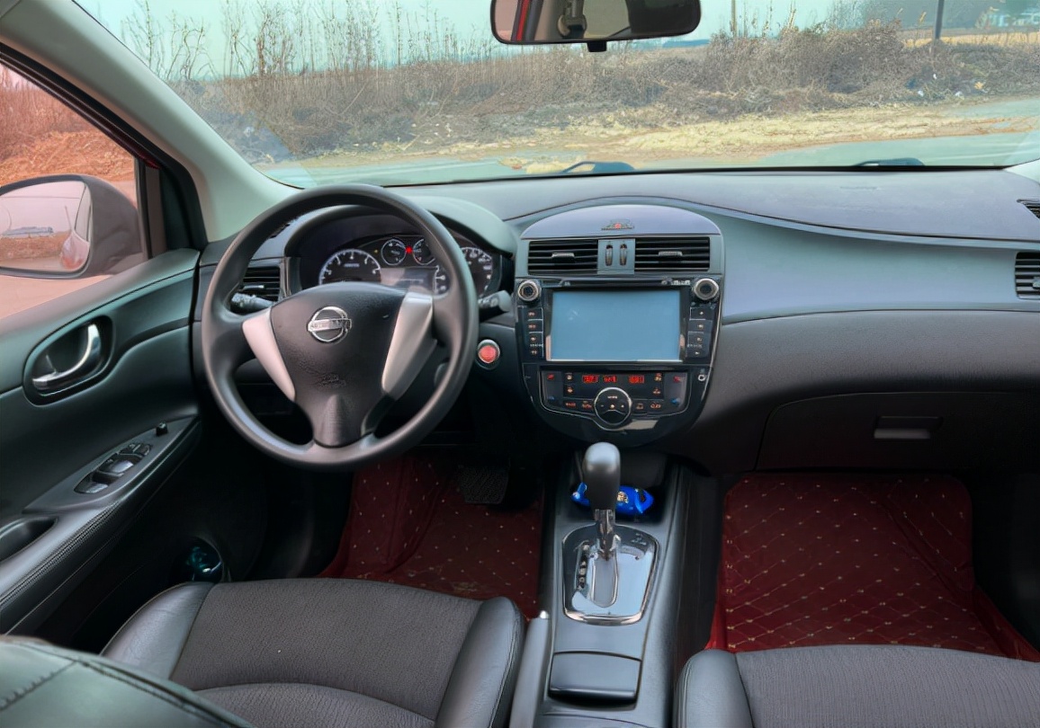 汽车座椅皮老化了能不能更换,汽车座椅真皮坏了是修还是换