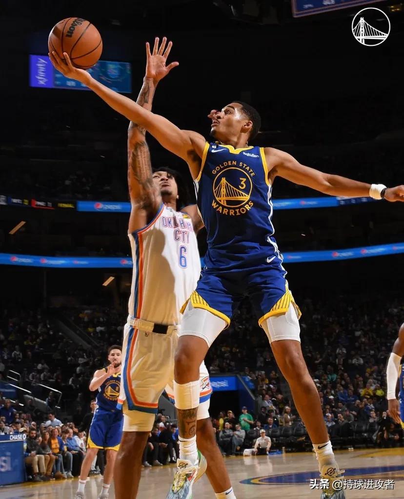 勇士打雷霆库里三分绝杀,勇士汤普森西部决赛投进11个三分