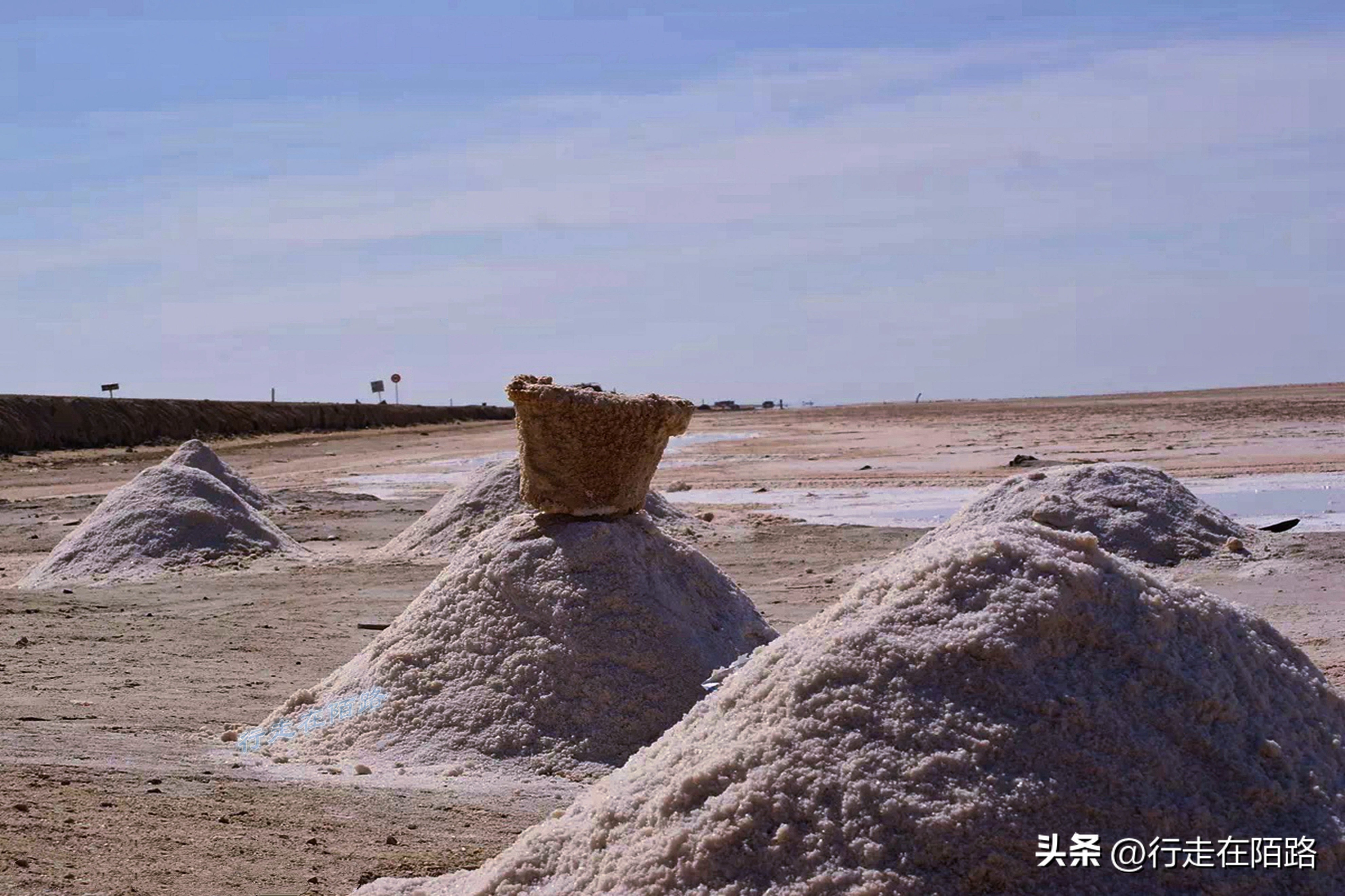 去过撒哈拉沙漠盐湖，才知道所谓的“喜马拉雅盐”是智商税