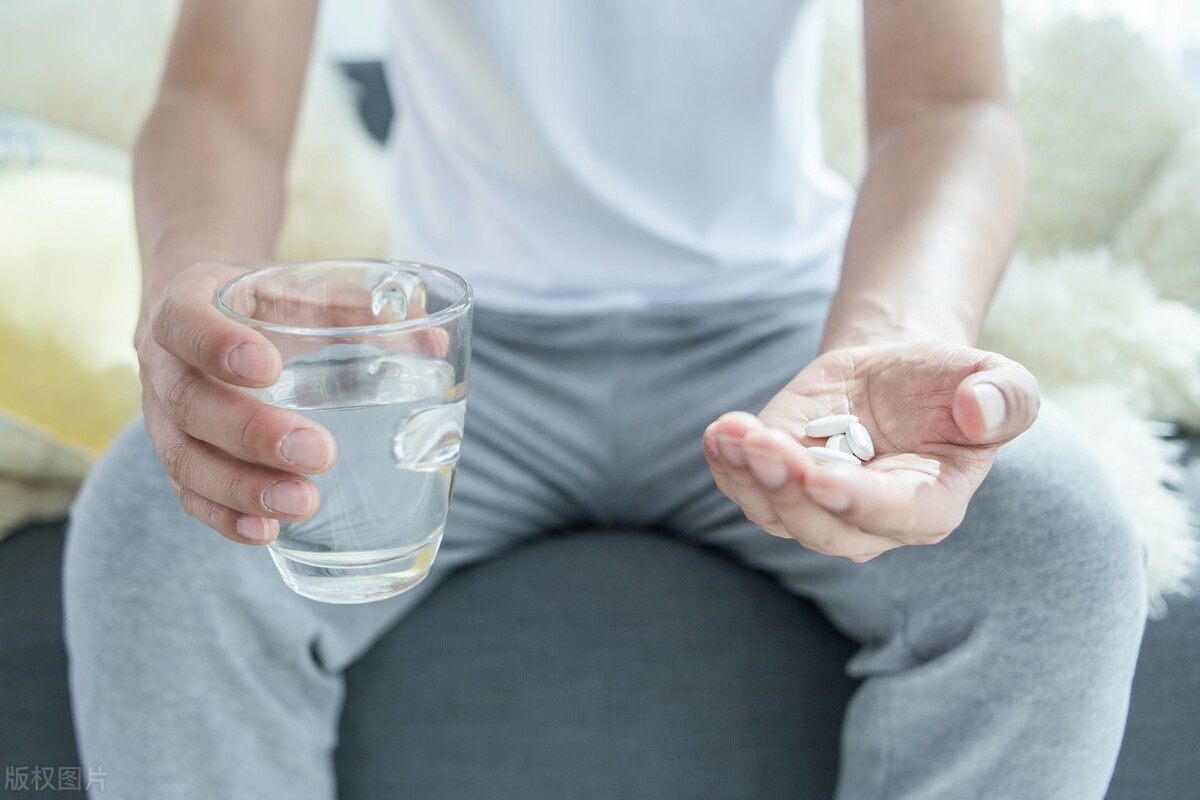 前列腺增生出现下列情况及时就医,前列腺增生什么情况吃什么药