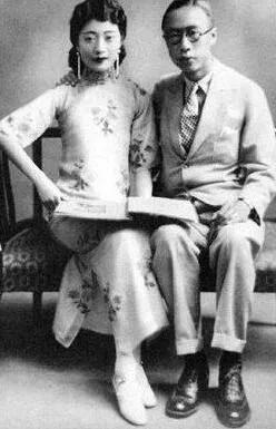 他是大清最后一位皇帝,大清最后一位格格