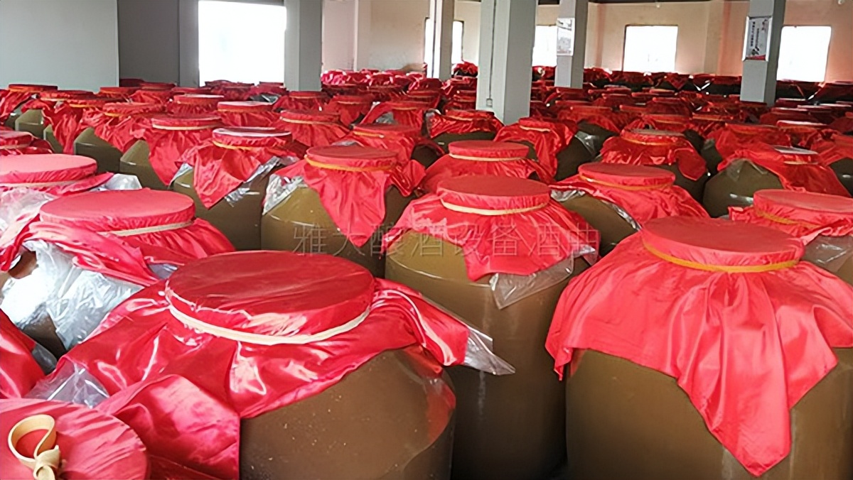 做一个小酒坊要多大的蒸馏设备,暑假想做啤酒生意怎么做