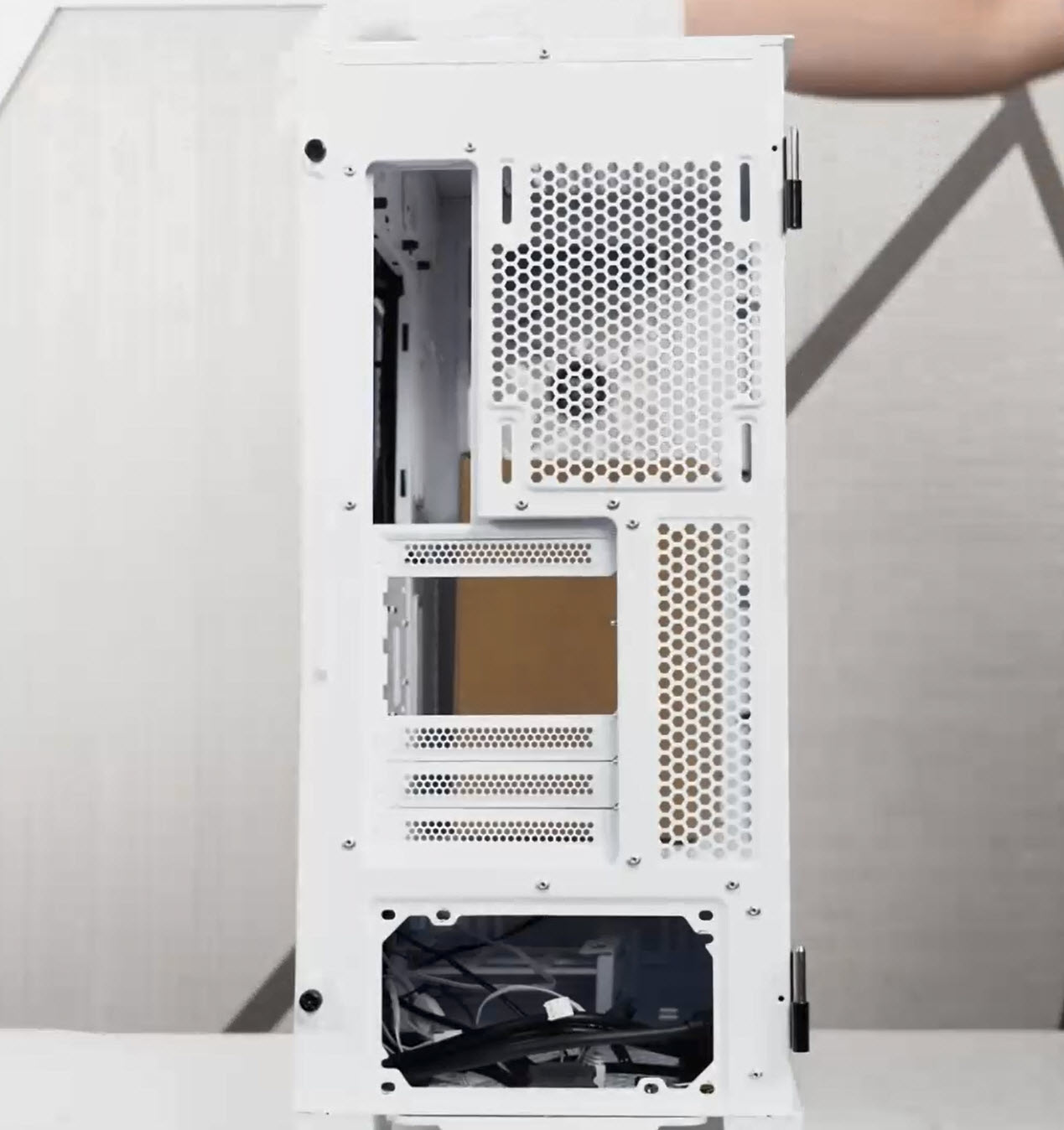 年轻人的第一台游戏电视,最便宜又能玩主流游戏的主机