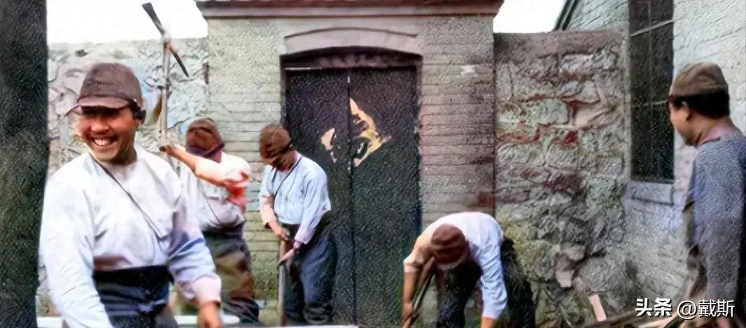 21张真实又罕见的老照片，阴毛假发工作者，我怀疑他用错地方了