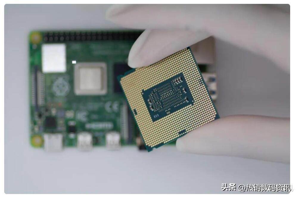 amd锐龙75800h处理器和i7哪个好,酷睿i513500h和锐龙r76800h