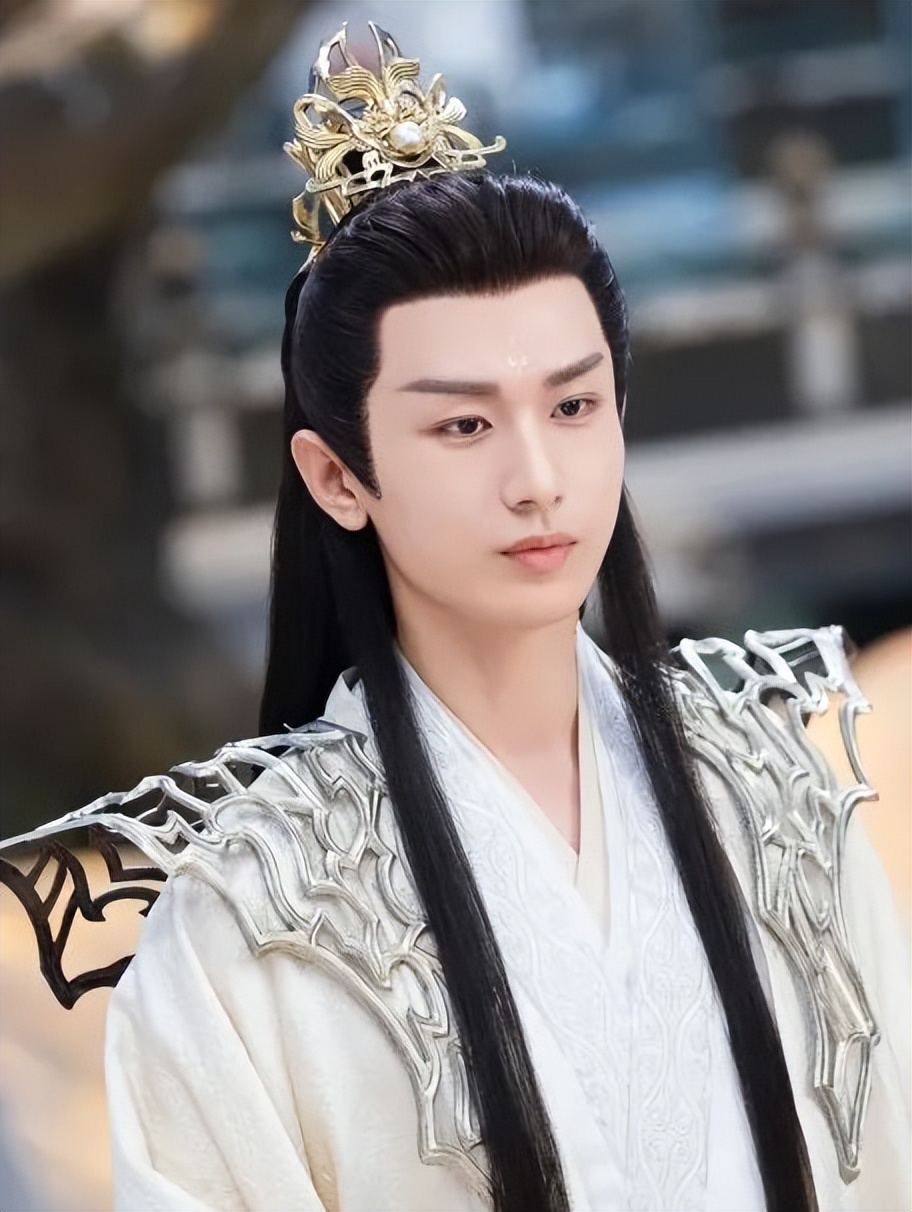 波浪卷发简单编发,晚上编发一夜变人鱼卷发