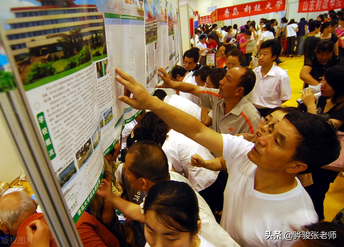 电子信息类是冷门吗,电子信息专业真的不好吗