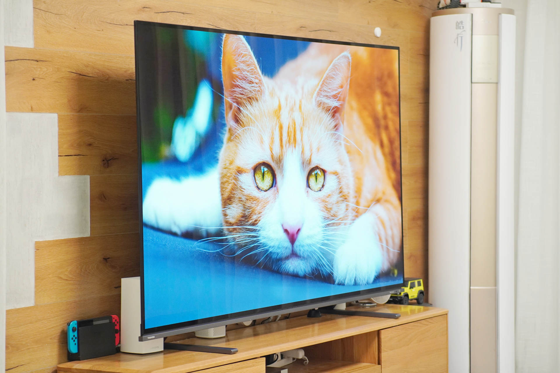 音质更好的OLED电视|东芝火箭炮X8900KF使用评测