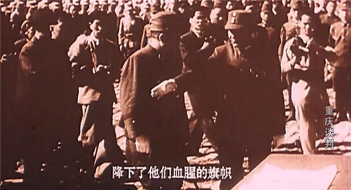 《重庆谈判》30年：纪念毛主席百年诞辰，古月和孙飞虎同框出演