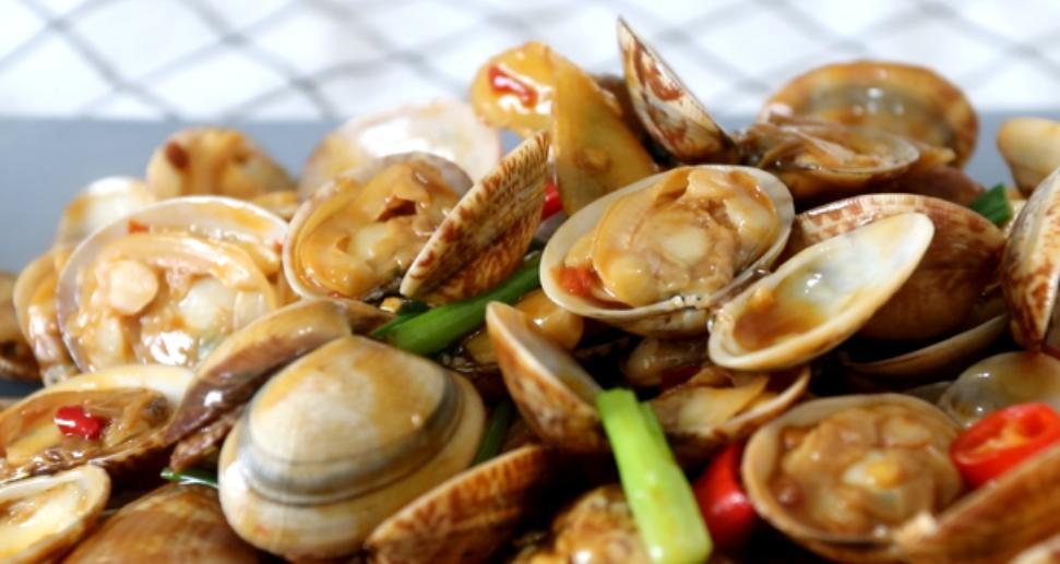 洗蛤蜊的方法,为什么用盐水泡蛤蜊不开口吐沙